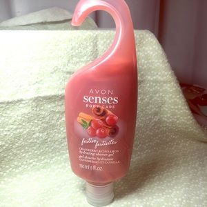 Avon senses cranberry cinnamon shower gel